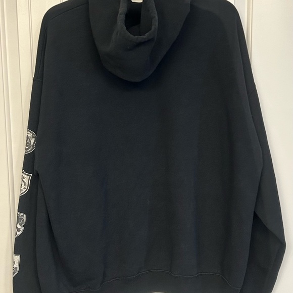 Harry Potter Hogwarts Hoodie XXL | Black Oversized Spellout Crest - Picture 2 of 6